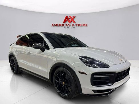 Used 2022 Porsche Cayenne Turbo GT image 8