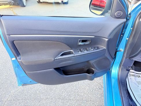 Used 2011 Mitsubishi Outlander Sport SE image 12