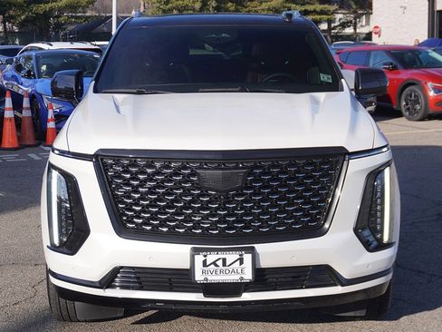 Used 2025 Cadillac Escalade Premium Luxury w/ LPO, Floor Liner Package image 17