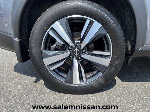 Used 2023 Nissan Rogue SL w/ SL Premium Package AWD/4WD image 30