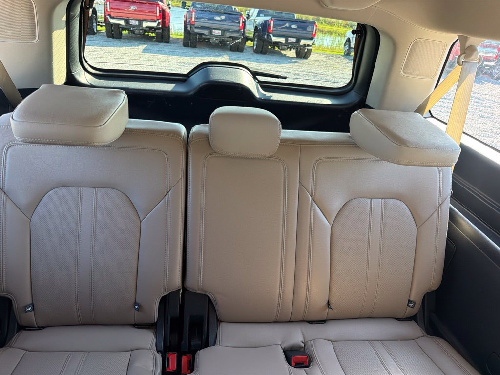 Used 2024 Ford Expedition Max Limited AWD/4WD image 50