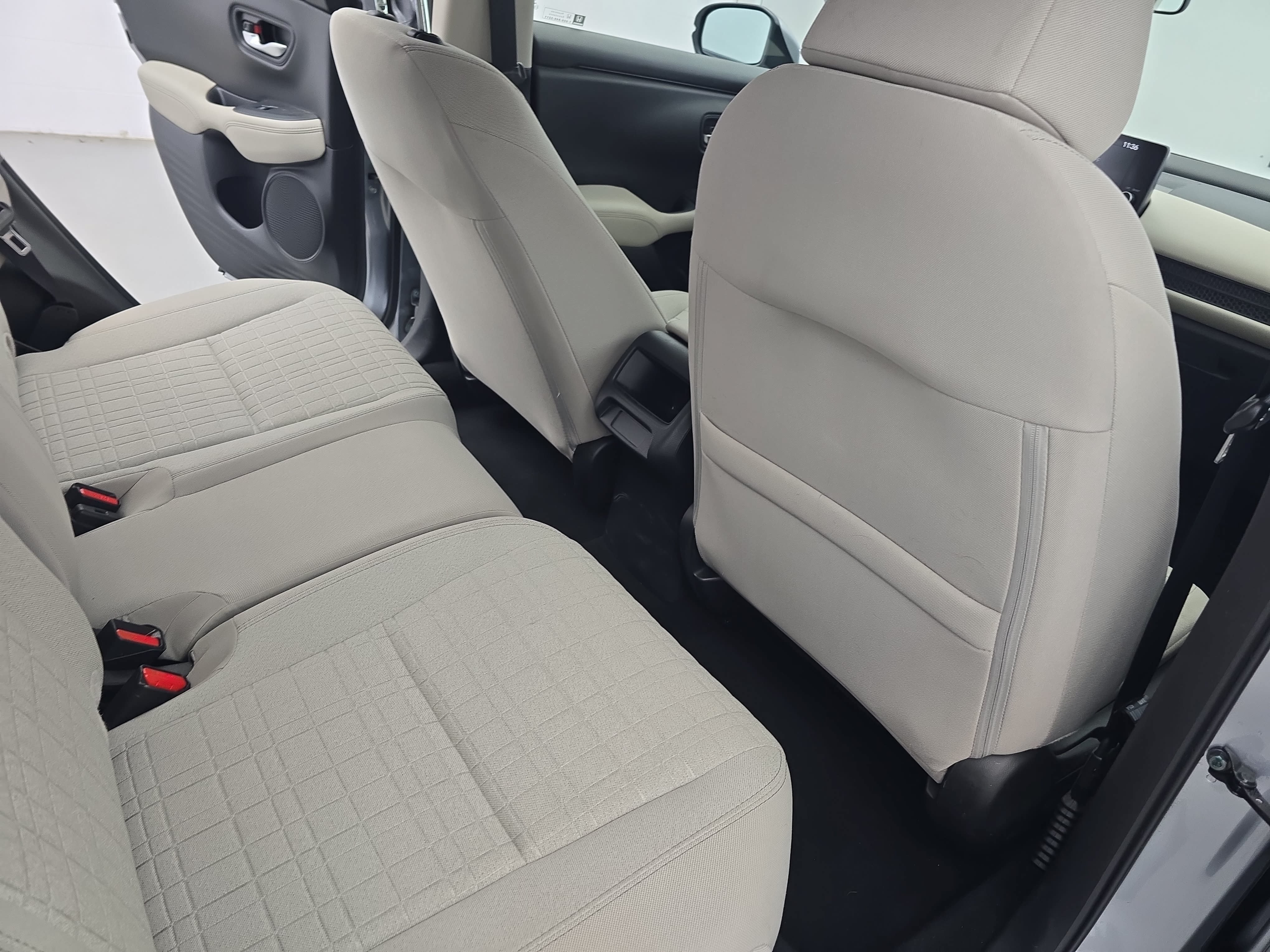 Used 2024 Honda HR-V LX image 11