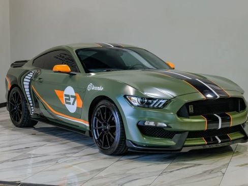 Used 2017 Ford Mustang Shelby GT350 w/ Electronics Package RWD image 9