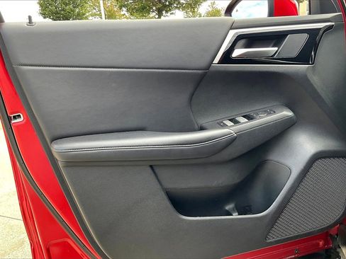 Used 2023 Mitsubishi Outlander SE image 13