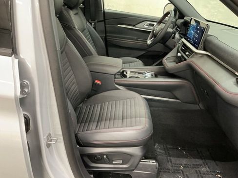 New 2026 Ford Explorer ST-Line w/ ST-Line Street Pack image 22