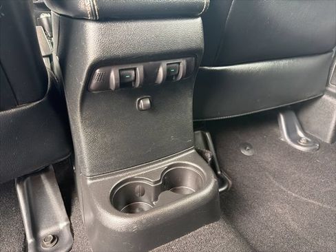 Used 2017 Jeep Wrangler Unlimited Rubicon AWD/4WD image 23