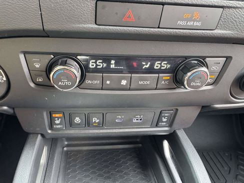 Used 2023 Nissan Frontier SV w/ SV Convenience Package AWD/4WD image 35