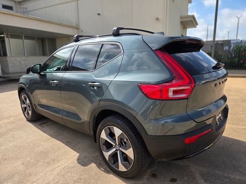 Used 2026 Volvo XC40 B5 Plus w/ Protection Package Premier AWD/4WD image 7