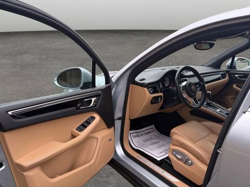 Used 2017 Porsche Macan S image 11