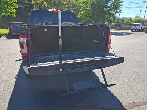 Used 2023 Ford F150 Lariat w/ Equipment Group 502A High AWD/4WD image 31