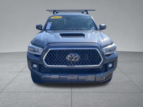 Used 2019 Toyota Tacoma TRD Sport AWD/4WD image 17