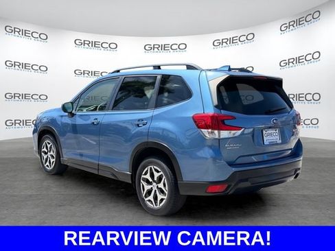 Used 2021 Subaru Forester Premium AWD/4WD image 5