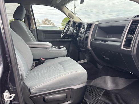 Used 2018 RAM 2500 Tradesman w/ Chrome Appearance Group AWD/4WD image 9