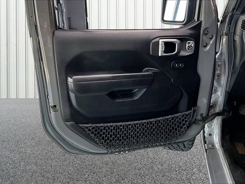 Used 2021 Jeep Wrangler Unlimited Sport w/ Technology Group AWD/4WD image 19