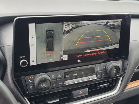 Used 2024 Toyota Grand Highlander Platinum image 31