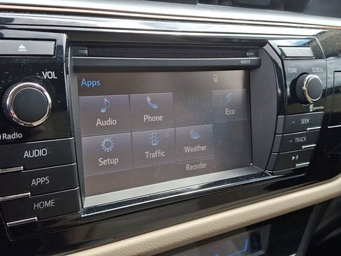 Used 2016 Toyota Corolla LE FWD image 19
