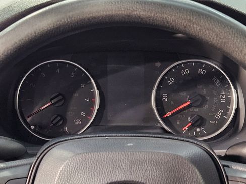 Used 2019 Toyota RAV4 LE image 15