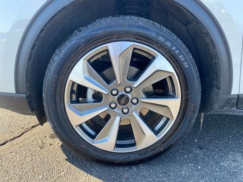 Used 2024 Ford Escape Platinum image 22