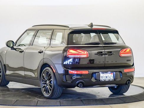 Certified 2023 MINI Cooper Clubman S image 2