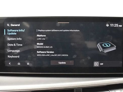 Used 2025 Hyundai Santa Fe SEL FWD image 30
