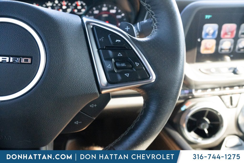 Used 2017 Chevrolet Camaro LT RWD image 5