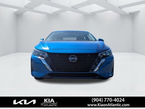Used 2025 Nissan Sentra SV FWD image 8