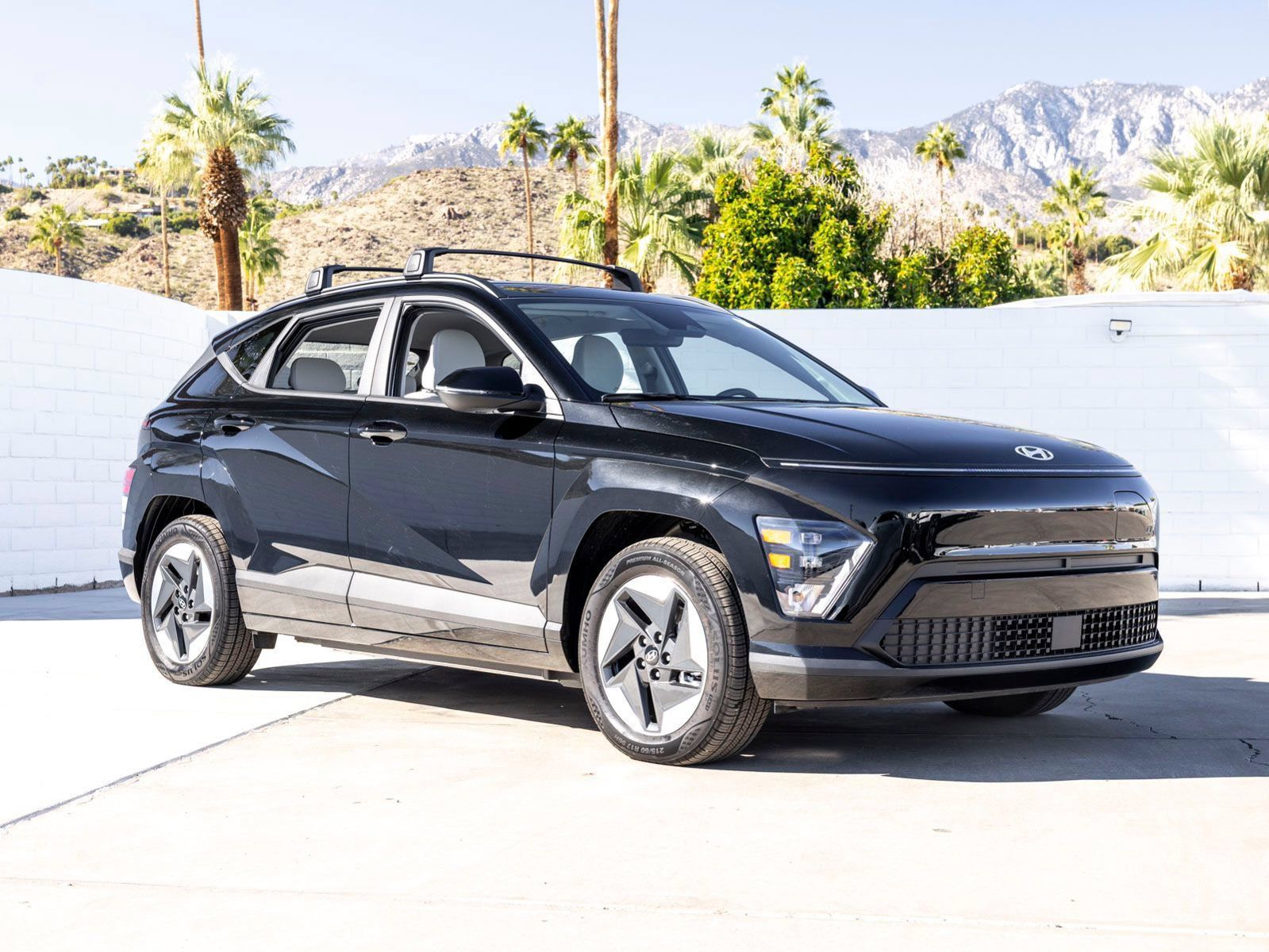 New 2025 Hyundai Kona SEL FWD image 2