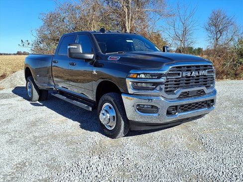 New 2026 RAM 3500 Tradesman image 2