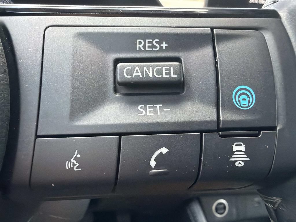 Used 2023 Nissan Rogue SL w/ SL Premium Package FWD image 20