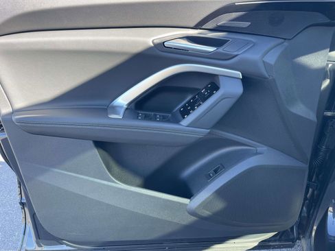 New 2025 Audi Q5 Premium Plus image 14