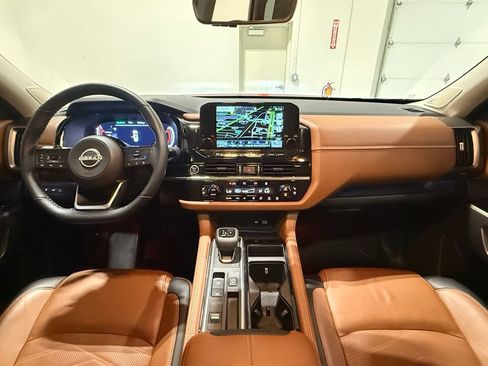Used 2023 Nissan Pathfinder Platinum w/ Cargo Package FWD image 29