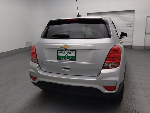 Used 2020 Chevrolet Trax LS w/ Tint and Cruise Package FWD image 7