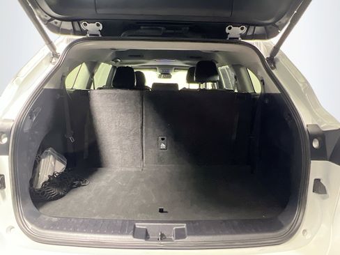 Used 2024 Toyota Highlander XLE image 34