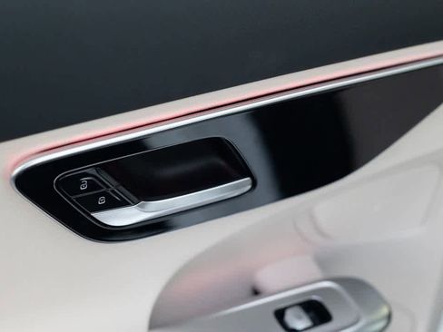 Used 2023 Mercedes-Benz C 300 4MATIC Sedan image 47