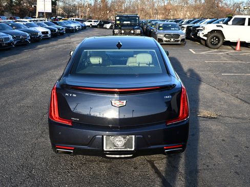 Used 2019 Cadillac XTS Luxury w/ Driver Awareness Package image 9