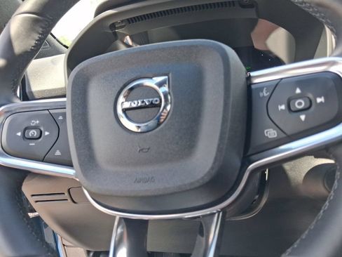Certified 2023 Volvo C40 P8 Recharge Ultimate w/ Protection Package Premier AWD/4WD image 30