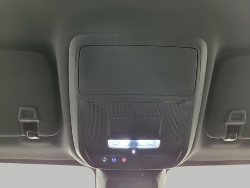 Used 2025 Chevrolet Equinox LT image 19