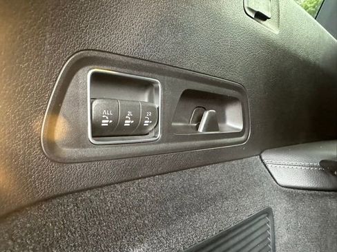 Certified 2024 Mercedes-Benz GLS 450 4MATIC image 51