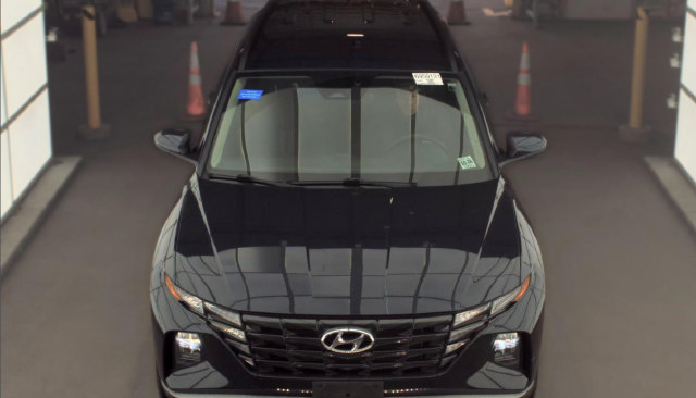 Used 2024 Hyundai Tucson SEL FWD image 2