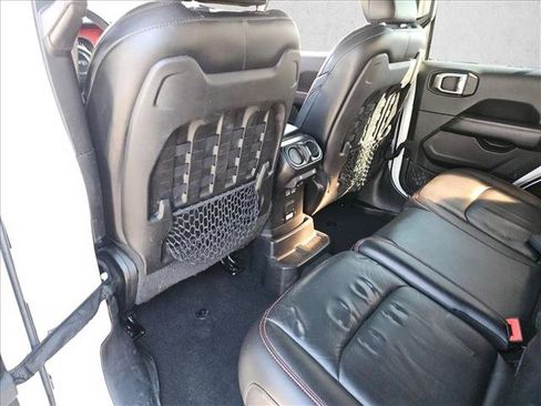 Used 2018 Jeep Wrangler Unlimited Rubicon image 9