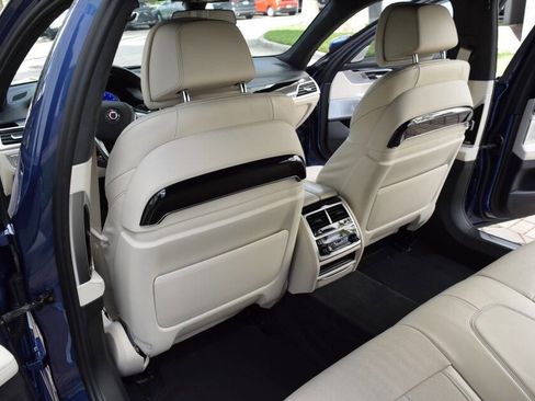 Used 2017 BMW ALPINA B7 xDrive image 46