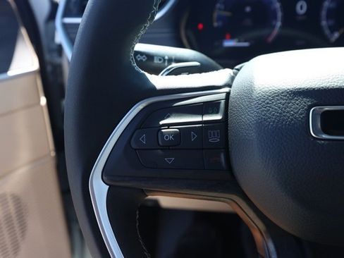 New 2025 Jeep Grand Cherokee Limited w/ Luxury Tech Group II image 26