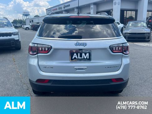Used 2025 Jeep Compass Limited AWD/4WD image 6