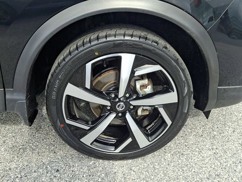 Certified 2022 Nissan Rogue Sport SL AWD/4WD image 9