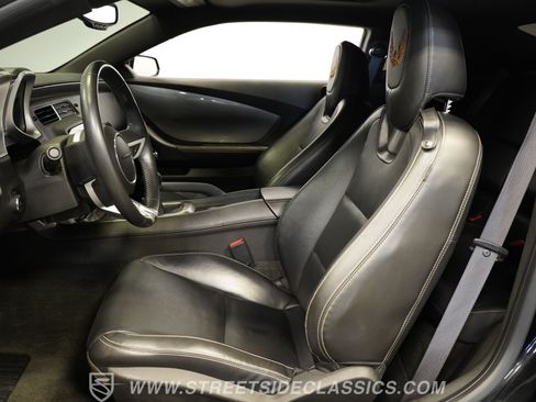 Used 2010 Chevrolet Camaro SS w/ RS Package RWD image 3
