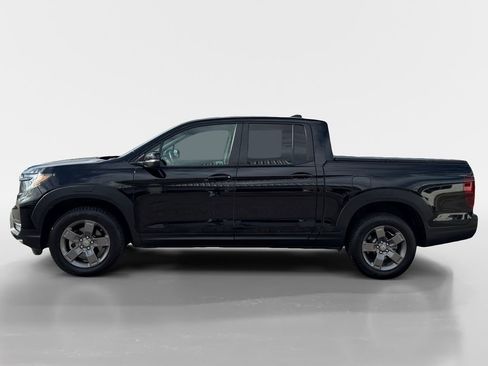 Used 2024 Honda Ridgeline TrailSport image 2