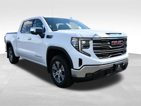 Used 2023 GMC Sierra 1500 SLT w/ SLT Convenience Package AWD/4WD image 10