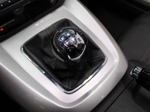 Used 2008 Saturn Sky w/ Premium Trim Package image 27