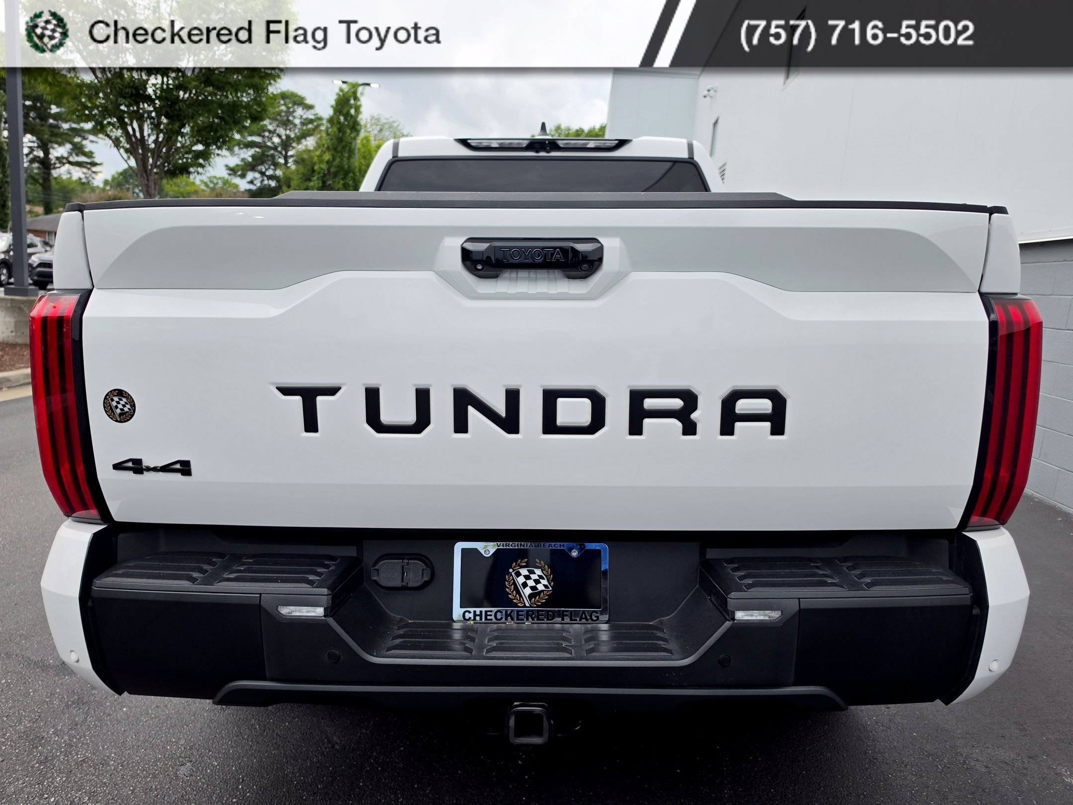 Used 2024 Toyota Tundra Limited AWD/4WD image 4