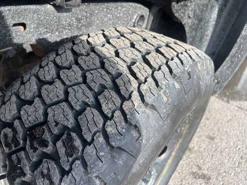 Used 2011 Chevrolet Silverado 1500 W/T image 18